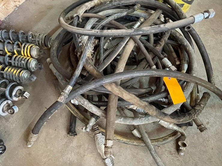 #9243-•-lot-of-hydraulic-hoses-image-7