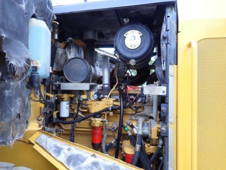 2014-deere-624k-image-62