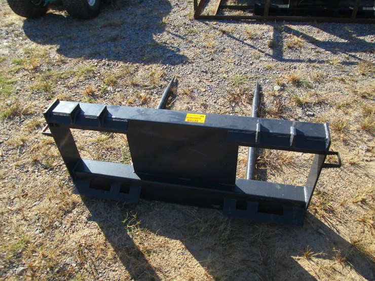 #46108-•-unused-jct-skid-steer-hay-fork-inv#46108-image-3