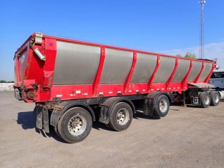 2017-trout-river-39-ft-tri/a-live-bottom-trailer-2-image-3