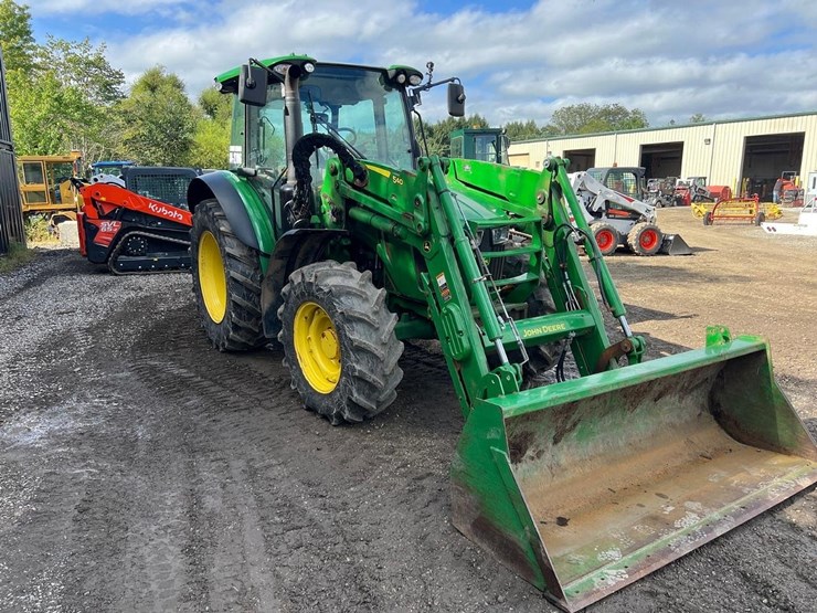 2022-john-deere-5125r-image-11
