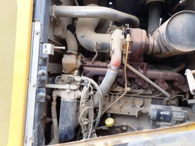 2018-deere-624k-image-59