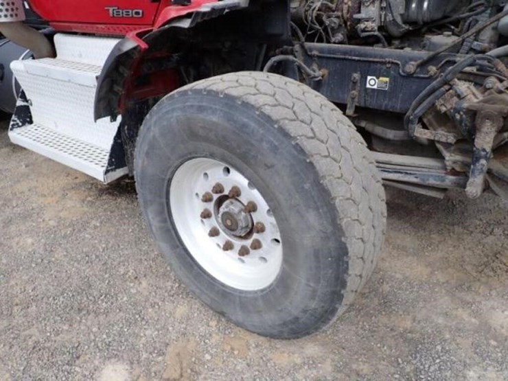 2016-kenworth-t880-image-37