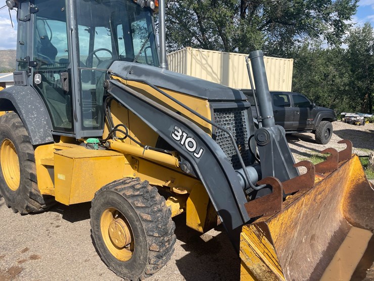 #9150-•-backhoe-loader-image-23