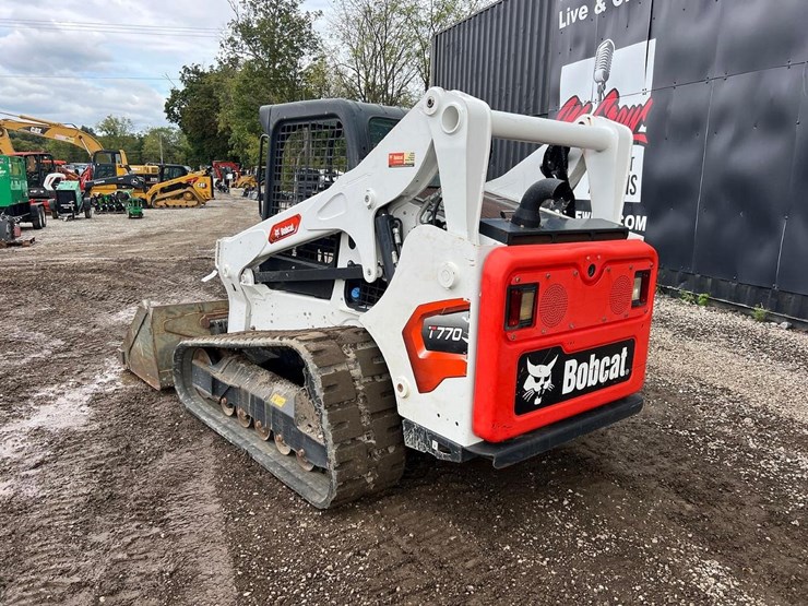 2023-bobcat-t770-image-4