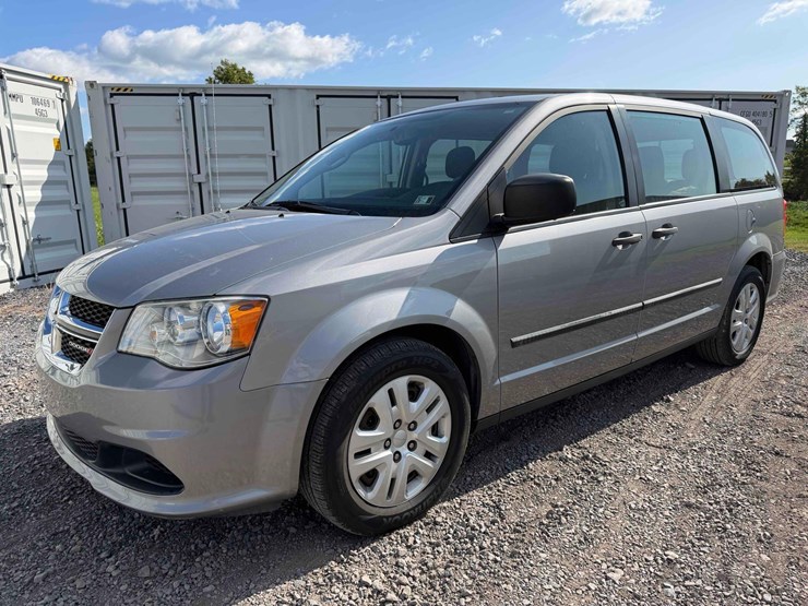 2015-dodge-grand-caravan-image-1