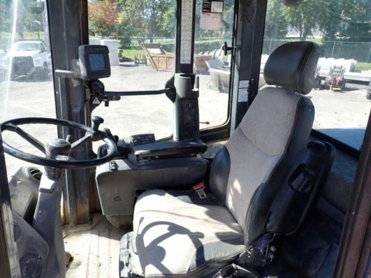 2015-deere-544k-image-21