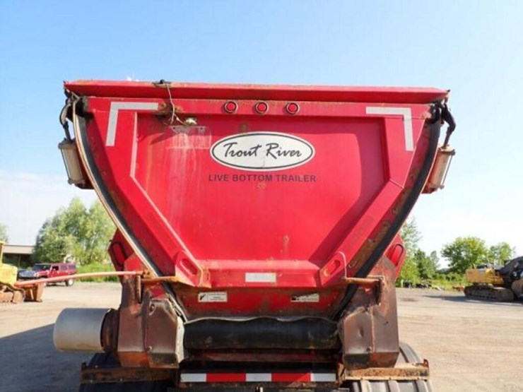 2017-trout-river-39-ft-tri/a-live-bottom-trailer-2-image-30