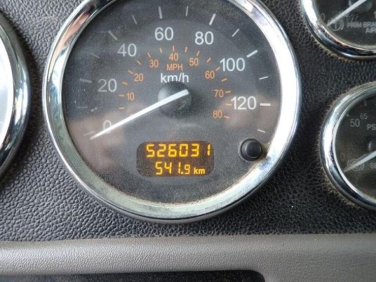 2015-peterbilt-367-image-5