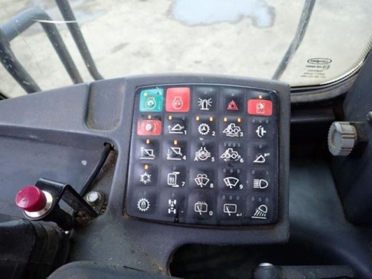 2018-deere-744k-image-18
