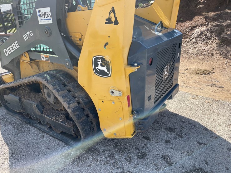 #9151-•-skidsteer-image-10