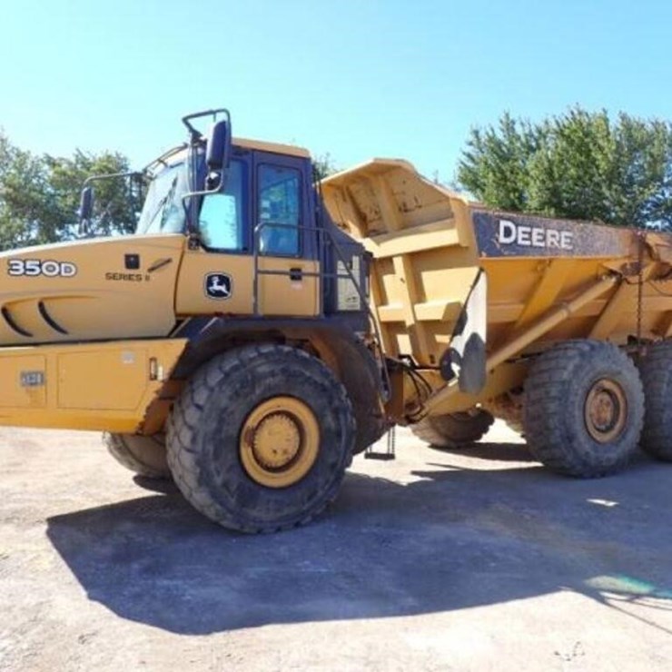 2011 DEERE 350D II