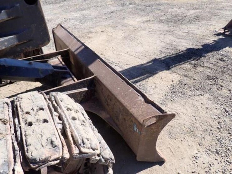 2014-deere-85g-image-36