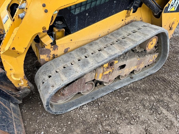 2016-caterpillar-259d-image-13