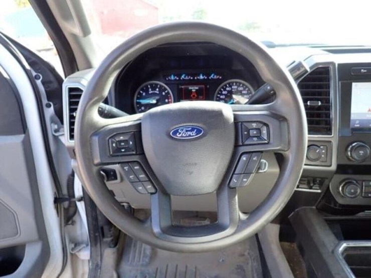 2020-ford-f250-xlt-image-14