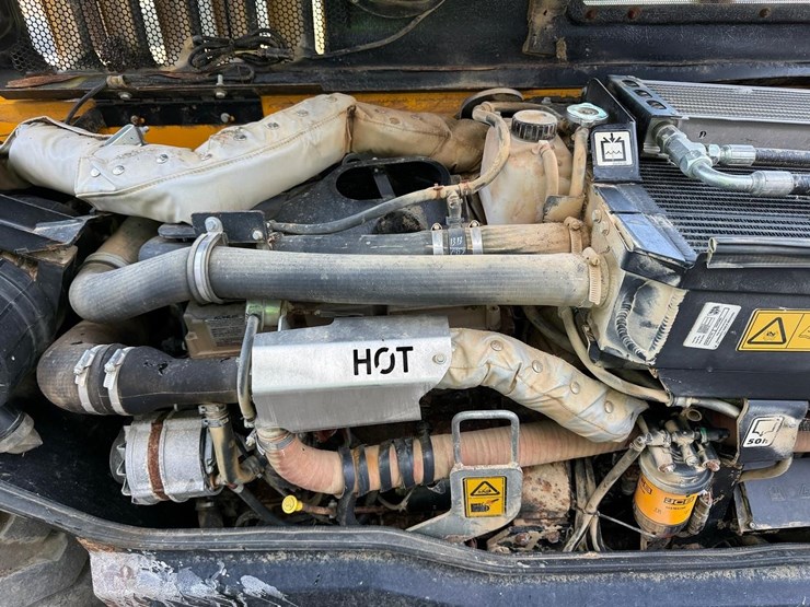 jcb-525-60-image-16