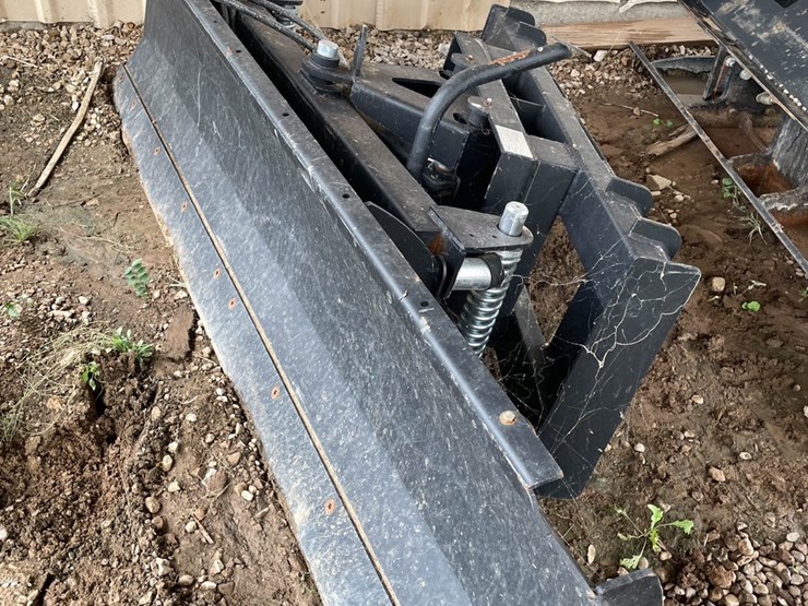 #9167-•-skid-steer-snow-blade-image-1