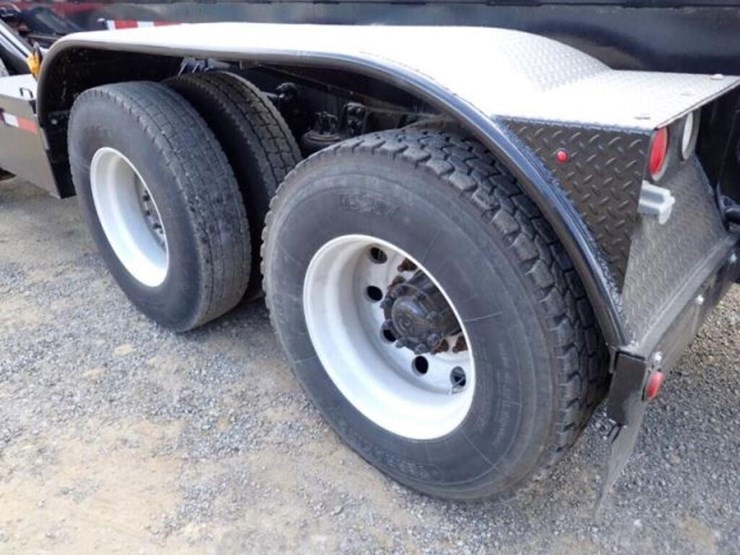 2016-kenworth-t880-image-56