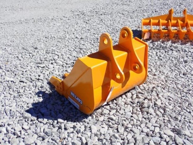 2026-caterpillar-305-image-4