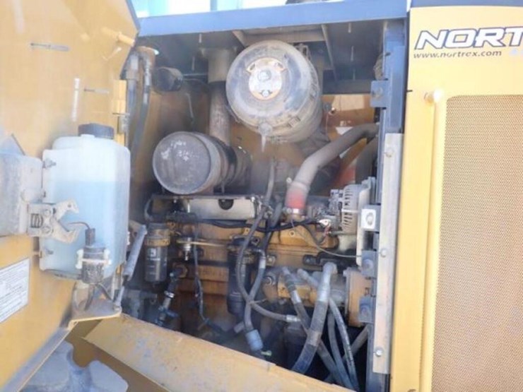 2015-deere-544k-image-60