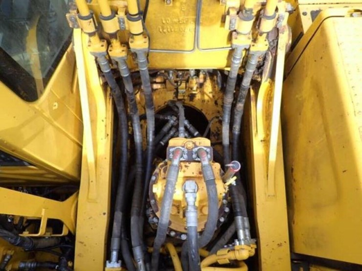 2020-komatsu-pc490-lc-11-image-71