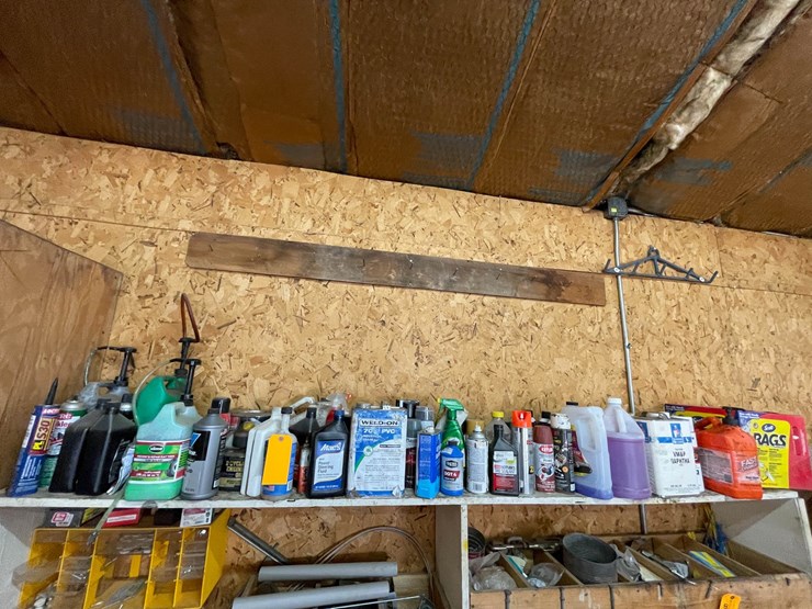 #9226-•-top-shelf-contents-image-1