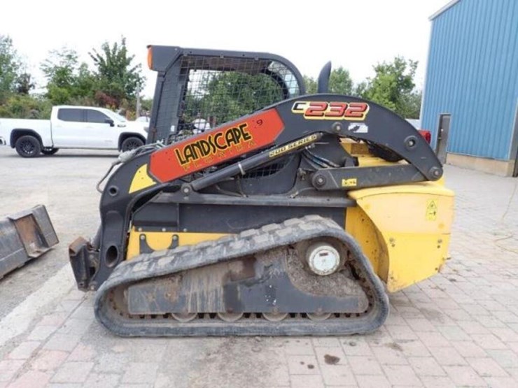 2015-new-holland-c232-image-8