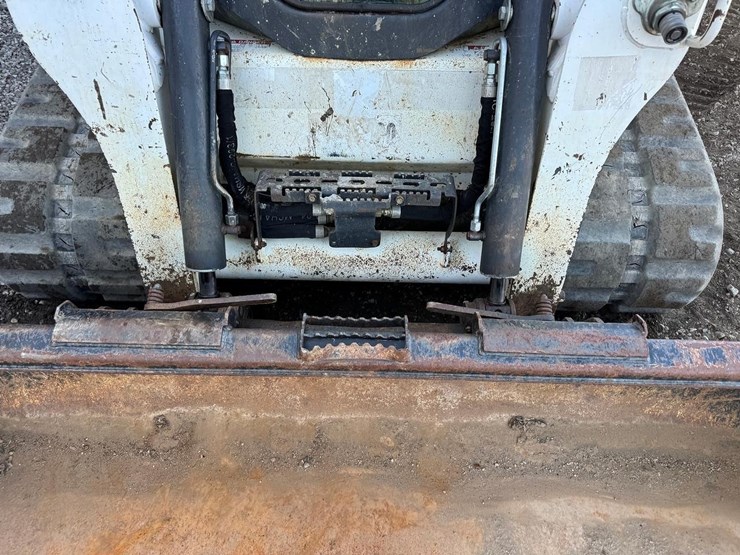 bobcat-t740-image-10
