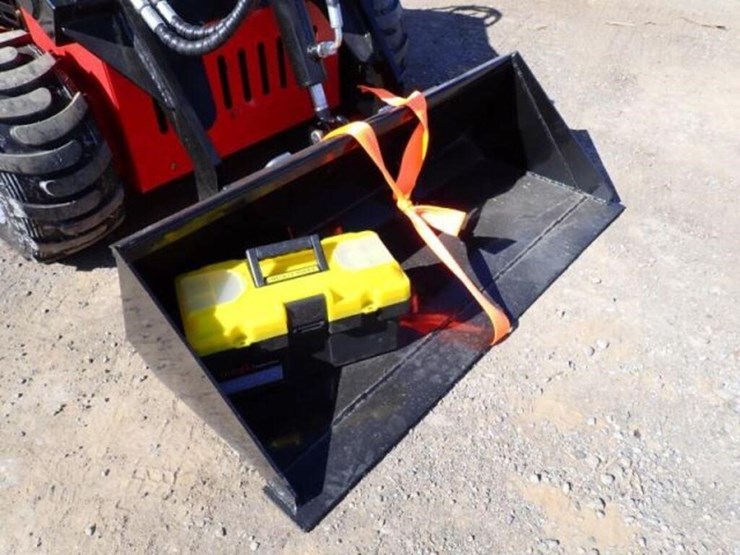 unused-2026-captok-skid-steer-loader-323tz260811-image-16