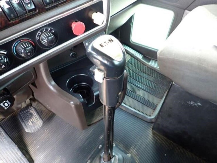 2012-kenworth-t800-image-20