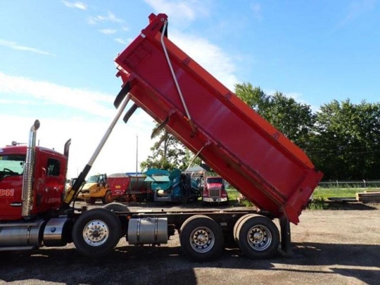 2021-kenworth-t880-image-71