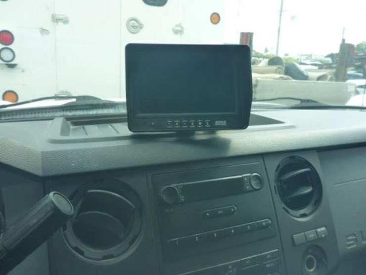 2015-ford-f350-xl-image-8