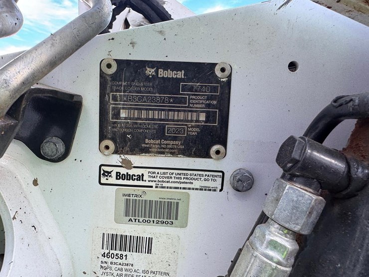 2023-bobcat-t740-image-29