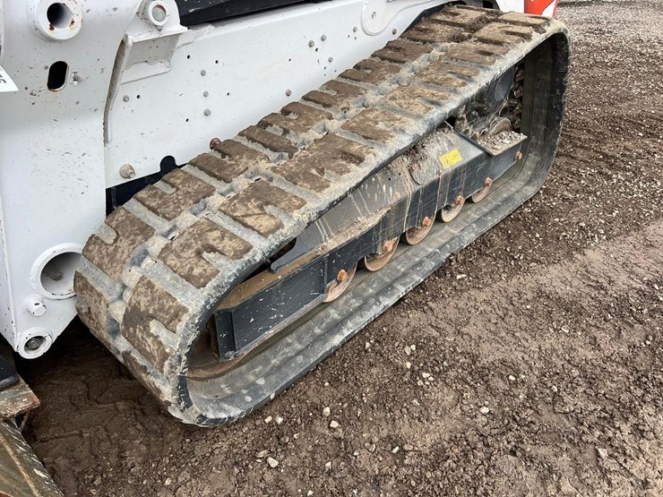 2023-bobcat-t770-image-14