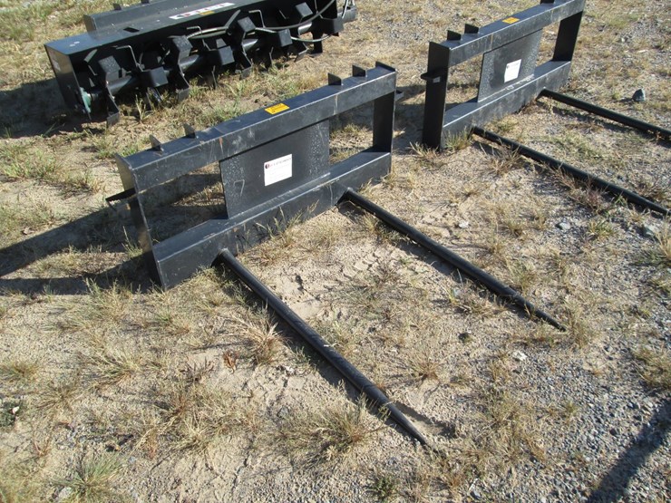 #46109-•-unused-jct-skid-steer-hay-fork-inv#46109-image-2