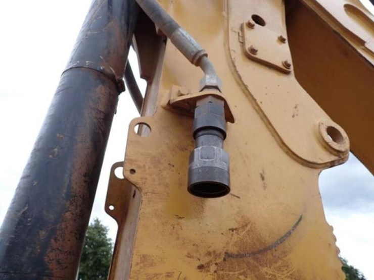 2016-caterpillar-430f2-it-image-35