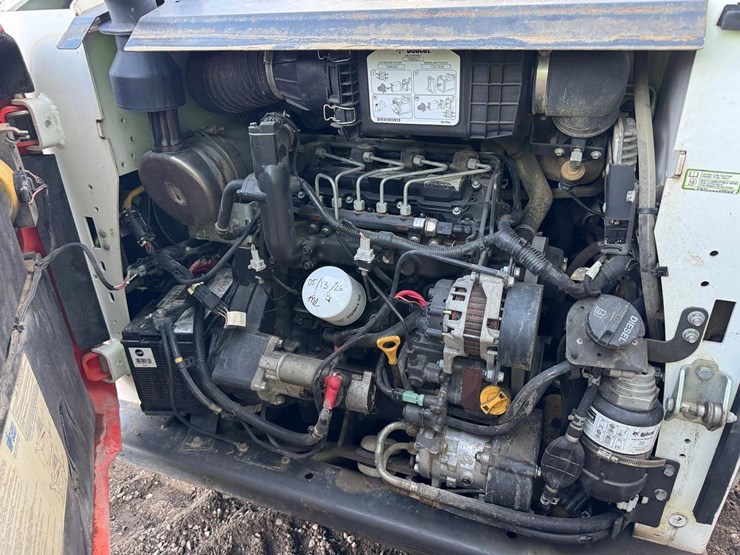 2018-bobcat-t550-image-17