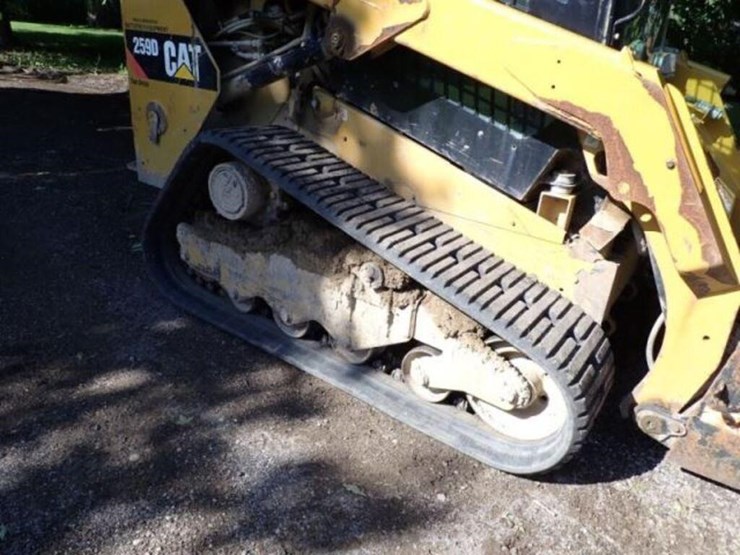 2019-caterpillar-259d-image-32