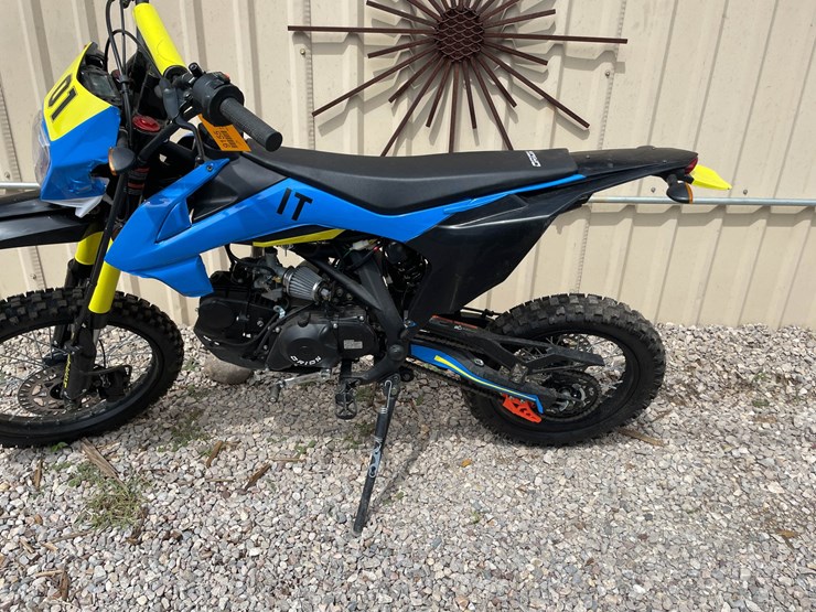 #9155-•-xb-29-motorcycle-image-3