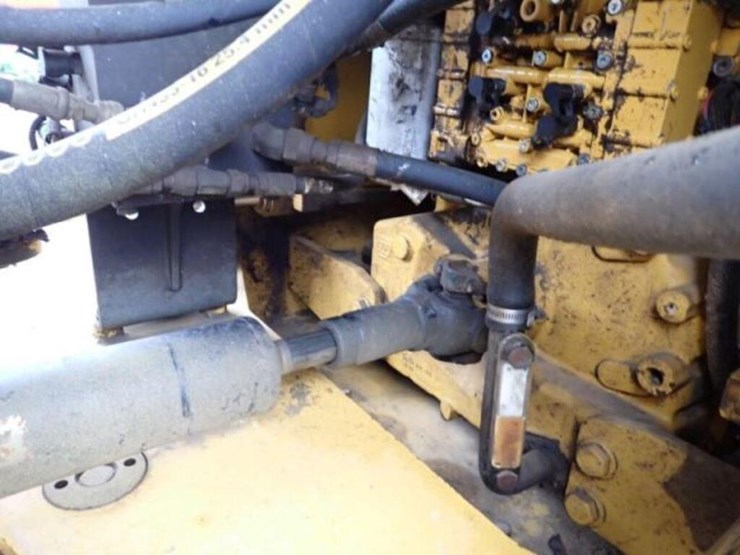 2014-deere-544k-image-40