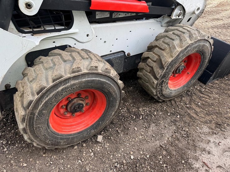 2024-bobcat-s650-image-15