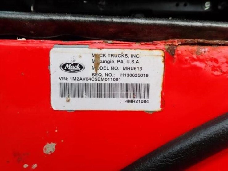 2014-mack-mru613-image-9
