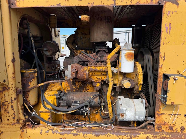 caterpillar-930-image-19