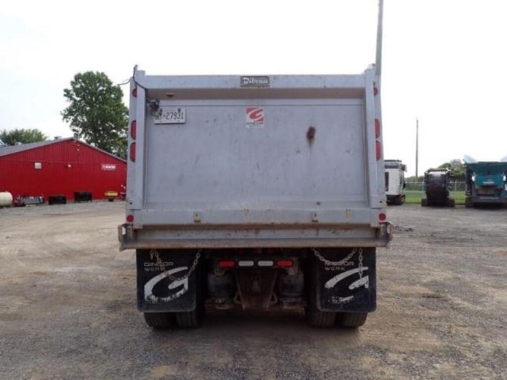 2024-western-star-49x-image-6