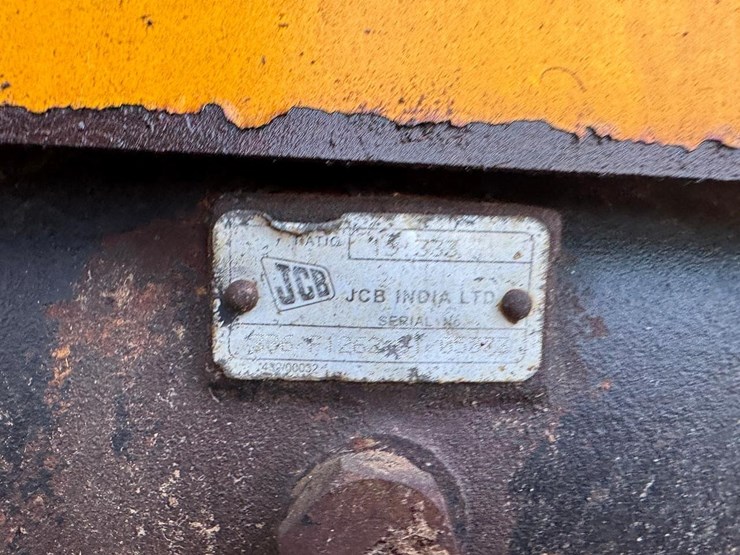 jcb-525-60-image-24