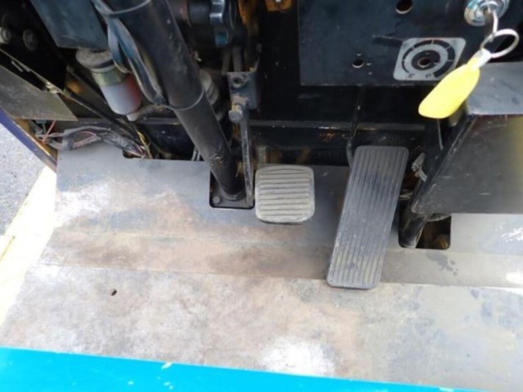 komatsu-fb15m-2-image-11