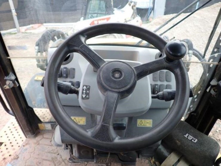 2016-caterpillar-430f2-it-image-7