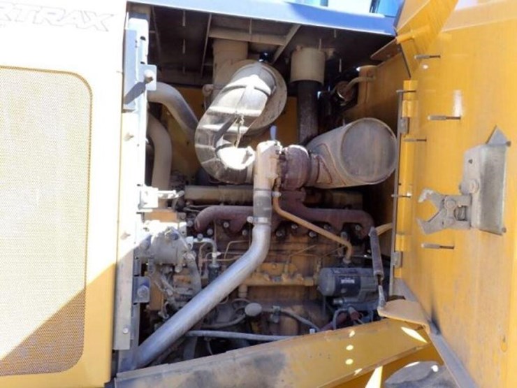 2015-deere-544k-image-56