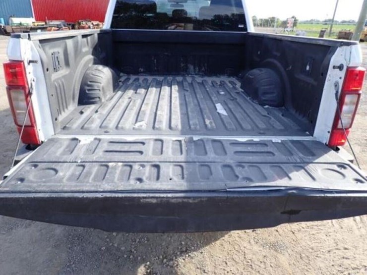 2020-ford-f250-xlt-image-41