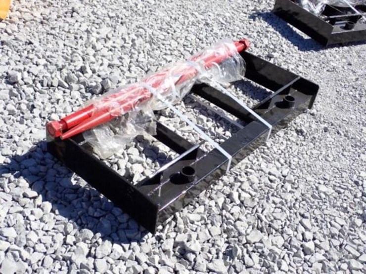 unused-2026-captok-skid-steer-bale-fork-image-4